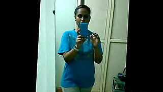 toilet stuck slut gets double dicked | lily starfire jordi el nino polla ricky spanish